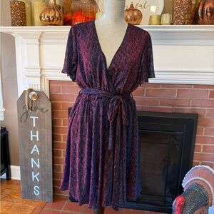 Gorgeous Iridescent Purple Blue V-neck knee length Dress